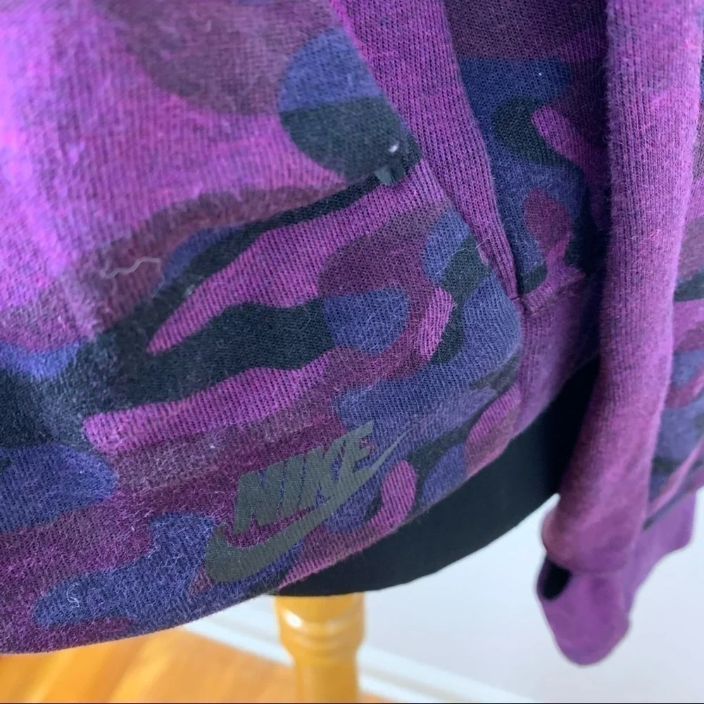 Nike Purple Camo Fleece‎ Crew Neck Sweatshirt A6